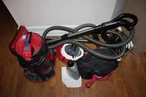 lot 92 image: Quantum Vacuum cleaner and floor cleaner machine.
