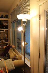 lot 94 image: Floor lamp with 3 lights