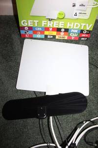 lot 97 image: Indoor HDTV antennas
