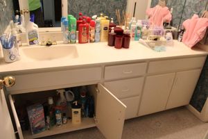 lot 269 image: Bathroom cleaners and shower items