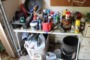 lot 290 image: Automotive supplies, heat gun, oil pan, plus table
