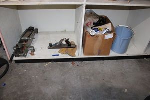 lot 318 image: Floor jack, Hand tool Stanley planer, work gloves, Misc. hardware supplies