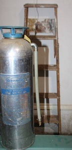 lot 337 image: Vintage General soda-acid fire extinguisher and wooden ladder