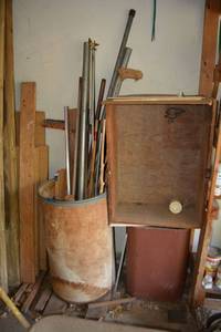 lot 247 image: Misc. poles, pipes, breaker bar
