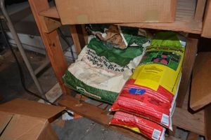 lot 236 image: Yard Fertilizer, weed and grass stopper bags
