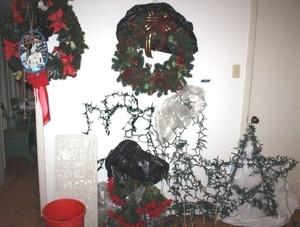 lot 172 image: Christmas decorations outdoor lighted figures, wreathes, and more