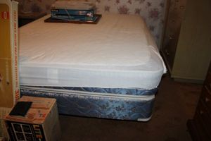 lot 34 image: Queen size bed frame