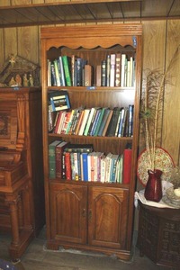 lot 91 image: Bookcase - 30x19x64 (not contents)
