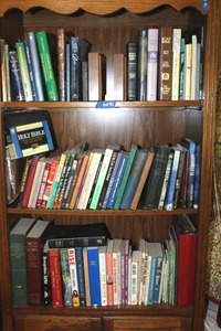 lot 92 image: Bibles, books and Bible New Testament on CD, includes Strongs HebrewGreek Dictionary