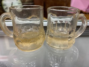 lot 46 image: MINI MUGS