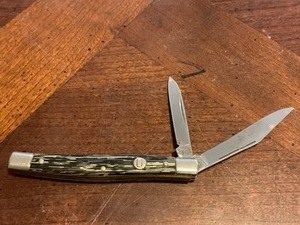lot 5 image: Vintage Imperial Pocket knife