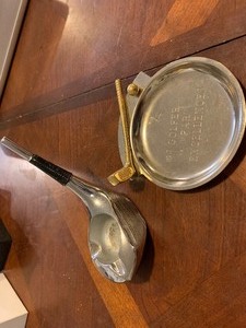 lot 16 image: Golf Decor