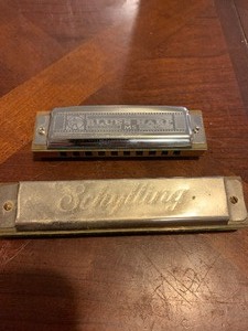 lot 19 image: Harmonicas