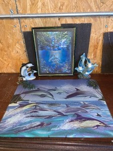 lot 206 image: Awesome Dolphin dcor