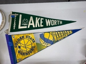 lot 120 image: VINTAGE PINPENNANTS