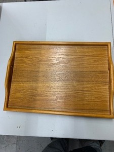 lot 136 image: SERVING TRAY