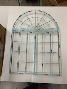 lot 138 image: SHABBY CHIC  PICTURE HANGER
