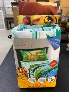 lot 217 image: LION KING