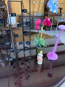 lot 219 image: HOME DECOR