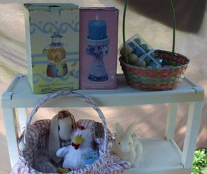 lot 103 image: Easter Decoratoin Items