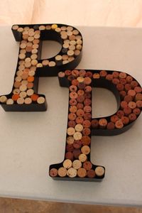 lot 172 image: Letter P Dcor Removeable Wine Corks