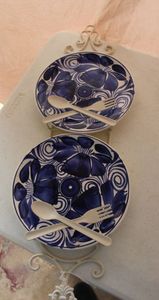 lot 149 image: Blue and White Deco Plates and Wall Holder