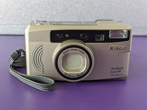 lot 22 image: Nikon One Touch Zoom90 AF Quartz Date Film 35mm Camera
