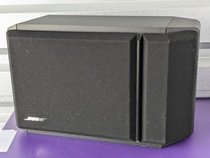 lot 37 image: Bose 201 Series IV - LEFT Speaker