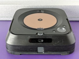 lot 40 image: Robot Braava jet
