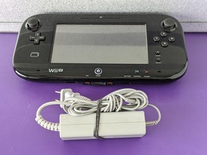 lot 53 image: Nintendo Wii-U WUP-010 Wii U Gamepad w Charger