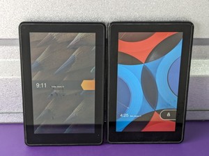 lot 68 image: Lot of 2 - Amazon Fire Tablet D01400