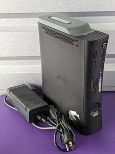 lot 97 image: Microsoft XBOX 360 Console w 60GB HDD