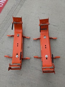 lot 116 image: Lot of 2 - Workhorse Adjustable Platform Brackets