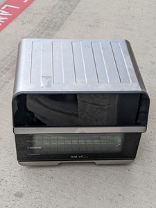 lot 120 image: Instant Omni Pro 18 Toaster Oven and AirFryer 1800W