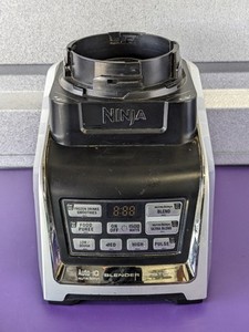 lot 121 image: Ninja Blender Bottom Motor Only BL680A 30