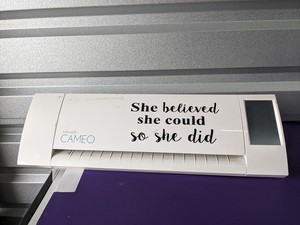 lot 136 image: Silhouette Cameo Machine