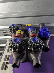 lot 175 image: Lot of 4 - Dyson Vacuum Motors Only