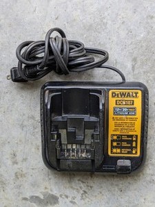lot 203 image: DeWalt DCB107 Battery Charger