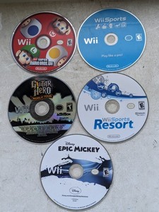 lot 209 image: Lot of 5 - Nintendo Wii Games