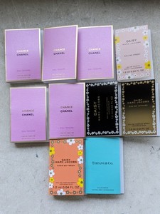 lot 211 image: Lot of 10 - Sample Perfume 0.04fl oz