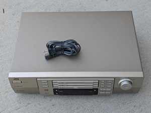 lot 231 image: JVC XV-M567 DVD Player