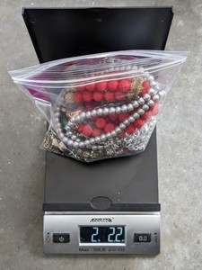 lot 250 image: Assorted Fashion Jewelry Bundle - 2.2 Pounds
