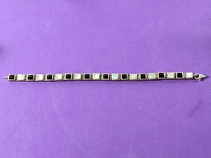 lot 289 image: Sterling Silver Bracelet w stones 17grams