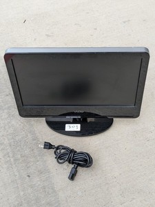 lot 303 image: 18 Vizio VA 10L HDTV10T Monitor