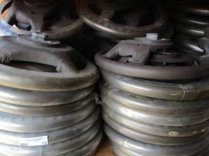 lot 13 image: FORD  BBW steering wheels  QTY 20 PLUS