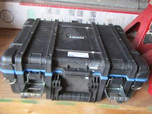 lot 17 image: Hart blue and black carry tool case