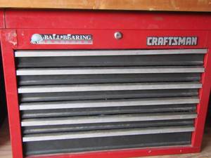 lot 20 image: Craftsman 6 drawer tool box, top opens 202616