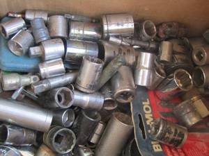 lot 36 image: box of random sockets sizes vary