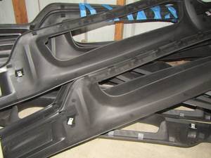lot 56 image: FORD TRUCK BUMPERS plastic front end qty 8
