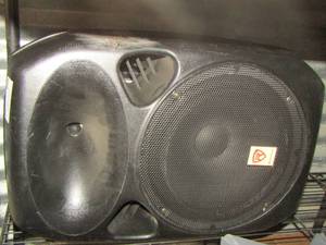 lot 62 image: large Rockville speaker